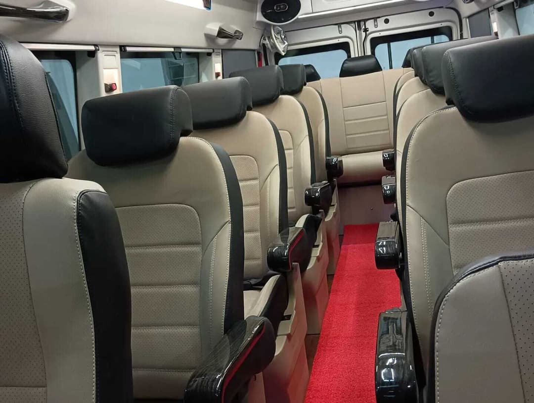 11 Seater Tempo Traveller