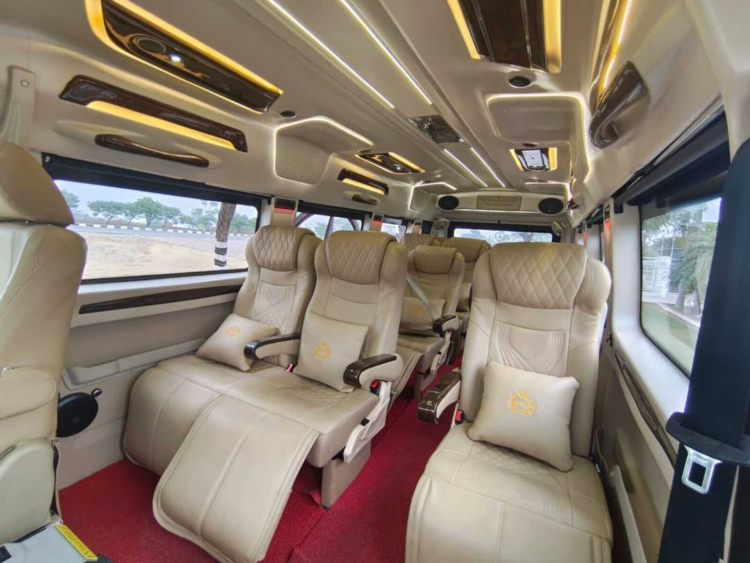 09 Seater Tempo Traveller